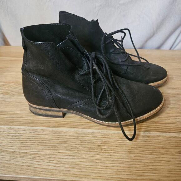 Steve Madden Shoes - Steve Madden Eureka Ankle Boots Size 7